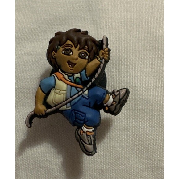 CROCS Jibbitz Charms – Lot of 3 (Dora the Explorer, Superman, School Bus) - Picture 5 of 13
